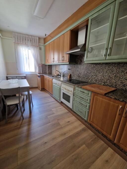 Piso En Estacion De Monforte De Lemos Διαμέρισμα Εξωτερικό φωτογραφία